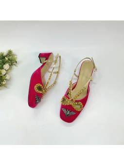 Scarpe con tacco da donna in velluto rosso-rosa con ornamenti in cristallo