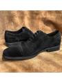 Men's genuine suede Oxford shoes, lace-up, with crafted toe and Brogue finishes in black.